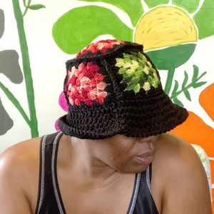 Granny Square bucket hat